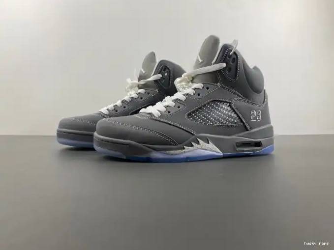 Cheap Husky 5 136027-005 Wolf Grey Jordan Retro Air 0522